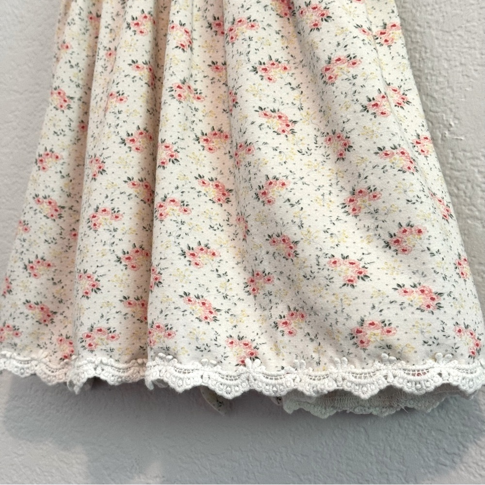 Haute Baby Pink & Cream with Lace Details Sundress with Flutter Sleeves. Size 6Y - Picture 5 of 14